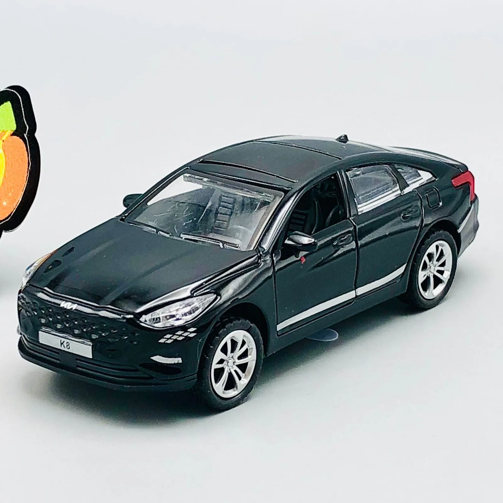 1:32 Diecast KIA K8 Model Car