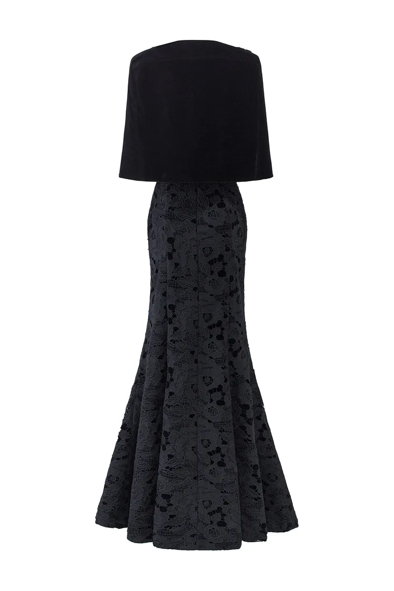 BLACK PRINCESS LINE STRAPLESS BLACK DRESS WITH CAPE