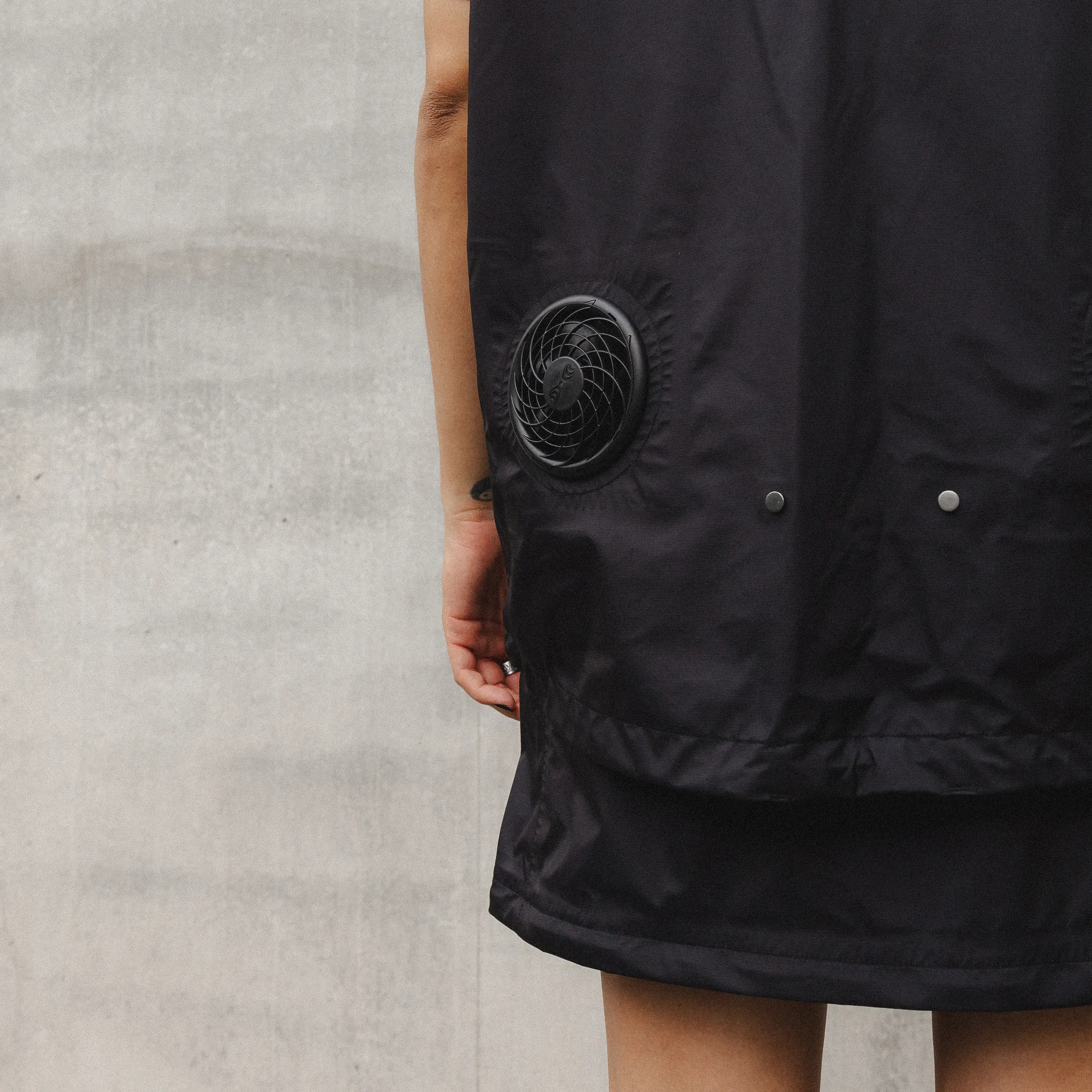 Meanswhile 3Layer Wrap Skirt Off Black